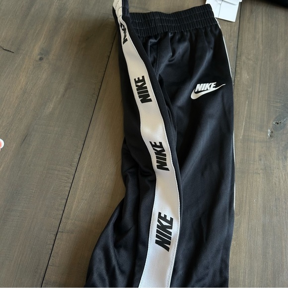 Nike Track Suit - Picture 4 of 6